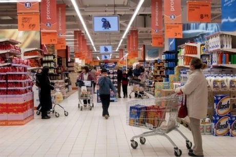Últimos blogs de la empresa sobre Can a Modern Shopping Trolley Boost Your Store's Efficiency ?